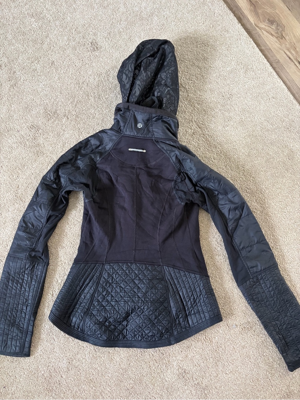 Lululemon Run: Bundle Up Jacket - Black - Size 4 (With Hood)